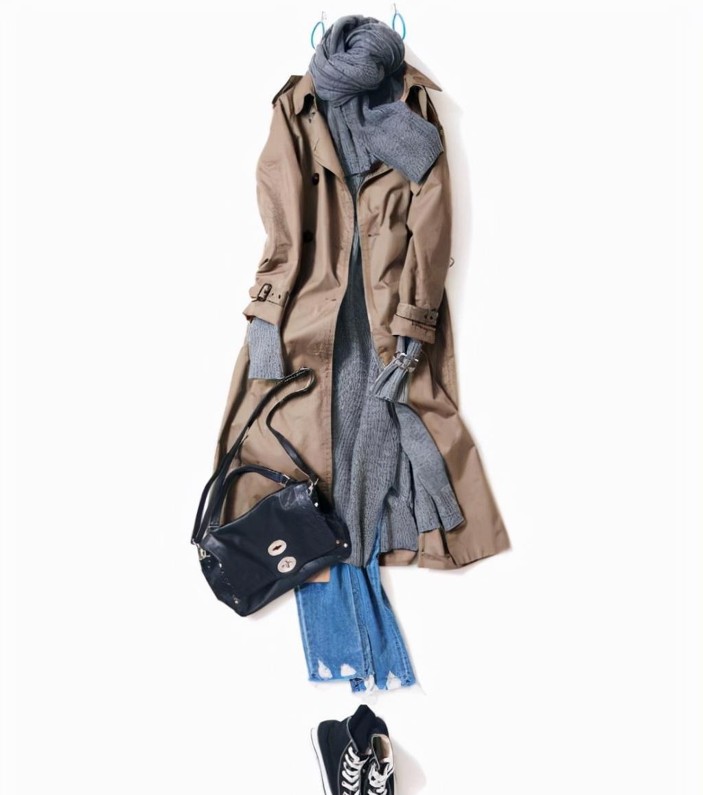 洛薇 穿风衣好看，凭什么？50套“穿搭”演练，从配色到风格，错过遗憾