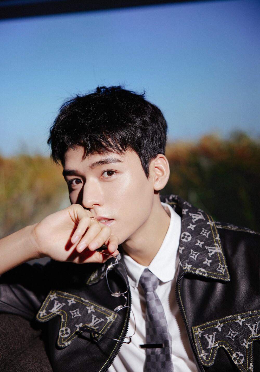 tv|龚俊四年前积压剧上线播放量不佳：粉丝，倒也不必急着跟风开嘲