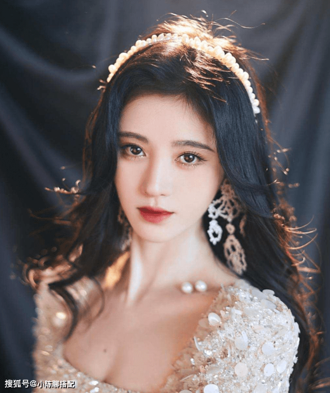 小个子 小个子怎么实现全方位显高？这份穿搭指南，4个方面讲透彻