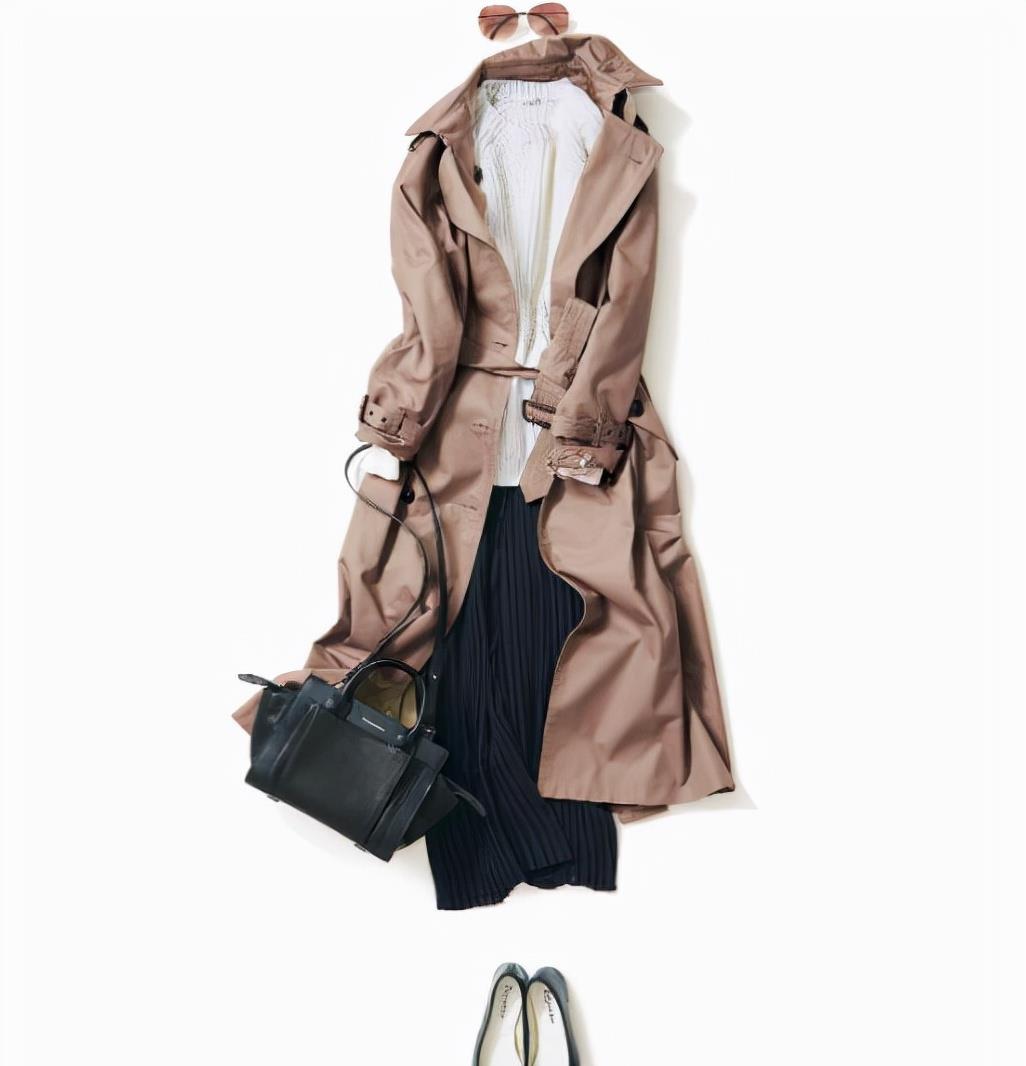 洛薇 穿风衣好看，凭什么？50套“穿搭”演练，从配色到风格，错过遗憾