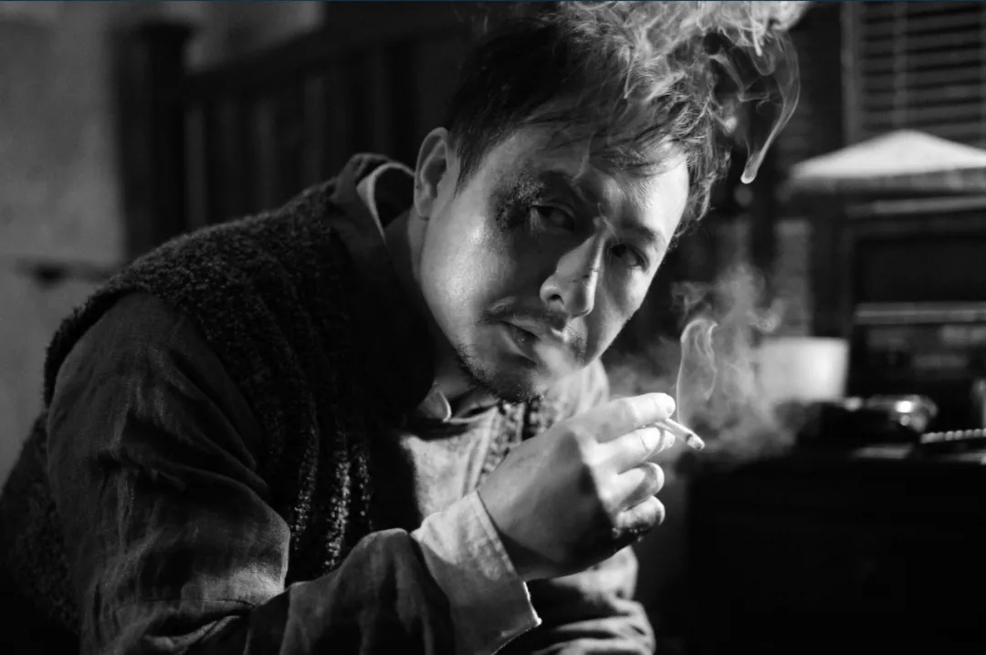 张颂文|一个女人扭转二战战局？《兰心大剧院》到底讲了什么？