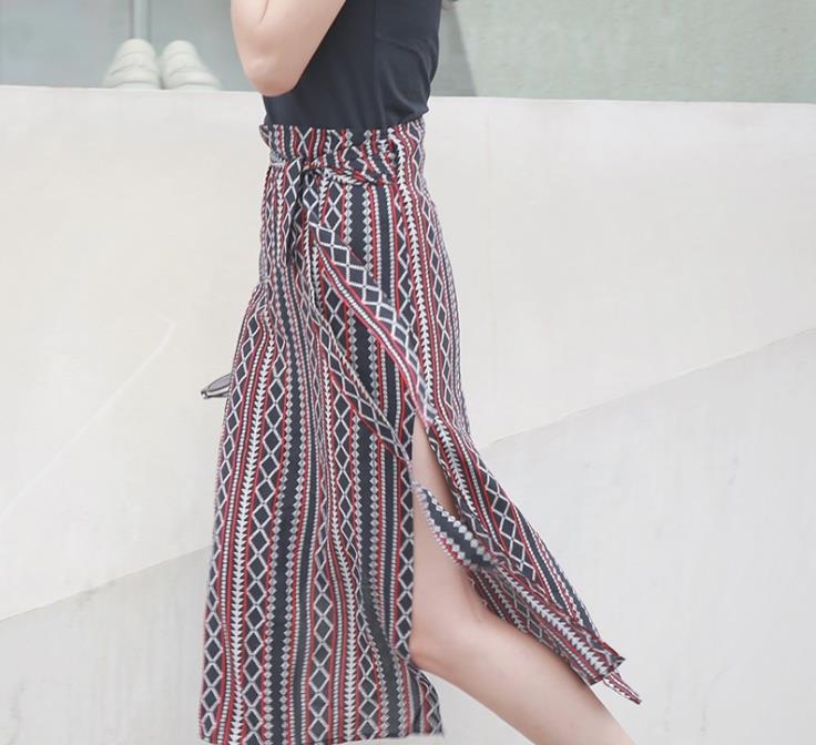 中长 开叉半身裙 若隐若现最迷人