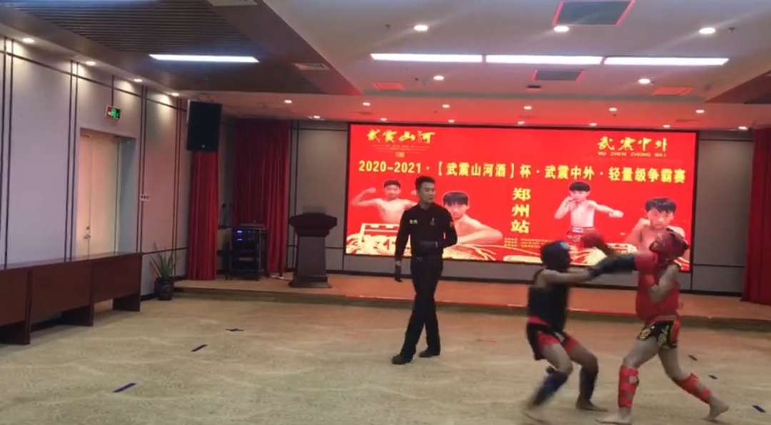 武震中外,让擂台为你喝彩