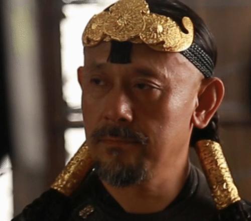 电影|姜文+关晓彤都救不了郑晓龙，《甄嬛传》导演晚年自砸招牌惨被电影圈劝退…