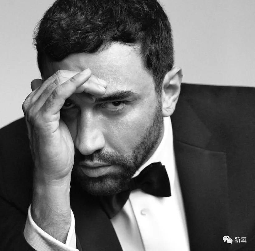 Charles 这是人类能长出来的脸吗?!