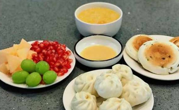 蔬菜|家长须知:上学的孩子,几点吃早餐比较好?最迟别超过这个点