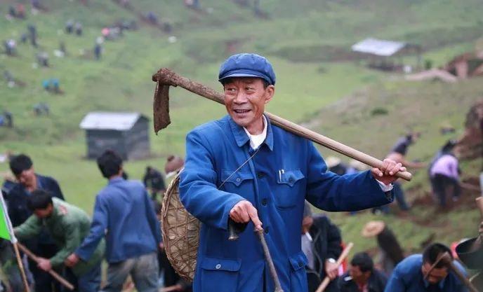 父亲|给这角色打“问号”李雪健脸红了