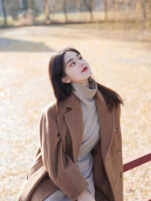 材质 又到了穿大衣的季节,大衣款式如何选?几个技巧保你不踩雷