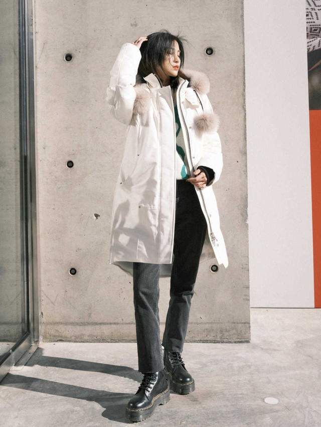 颜色 秋冬季怎么选羽绒服?挑对颜色很重要,今年这几款颜色百搭又高级