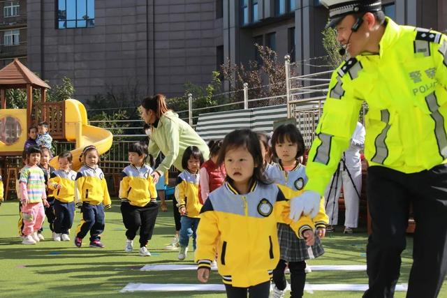 活动|青岛“守护天使乐趣童蒙”杯走进春田花花幼儿园