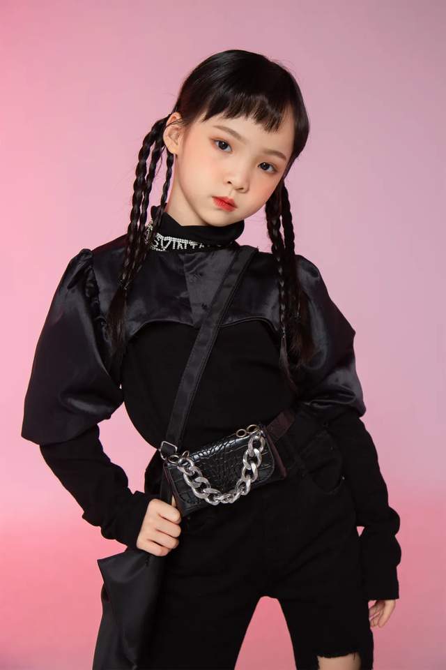 胡杨林姜雅如廖婉彤刘子茜周呈恩周妙澄"嘉佳全能星,我们都是小明星!