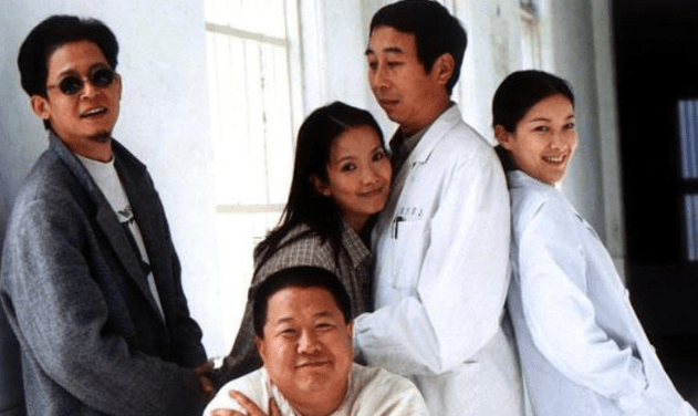 冯巩|他是冯巩最佳搭档，相声界的首个影帝，却因酒驾车祸不幸离世！