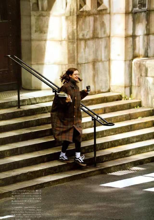 进行 秋冬季节搭配无需烦恼，既有温度又有风度，就靠这三个办法！