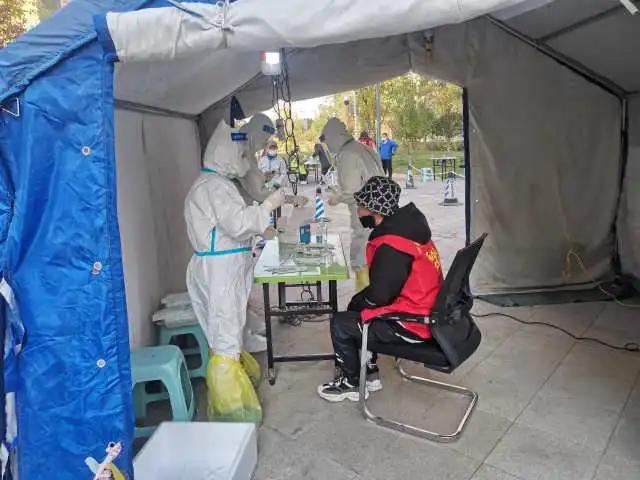 银川|宁夏举全区之力支援银川大规模核酸检测工作，银川市单日检测量可达12.8万管！