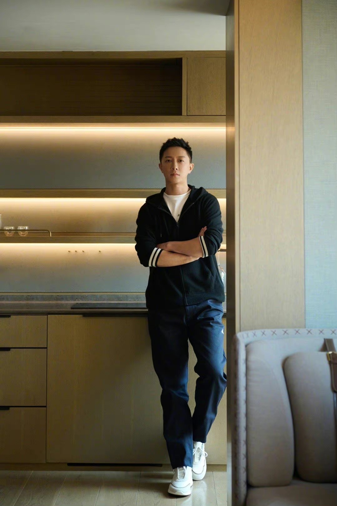 品牌 韩庚 亮相品牌活动，状态真是一级棒！帅气值拉满~