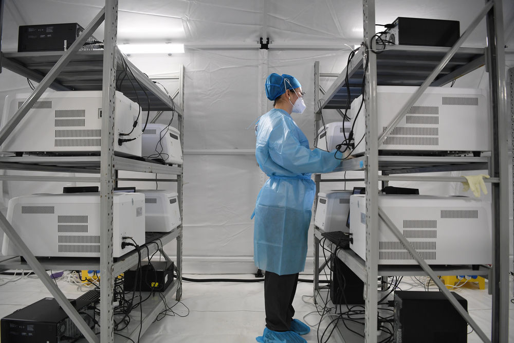 病毒“猎手”：走进“猎鹰”号硬气膜实验室