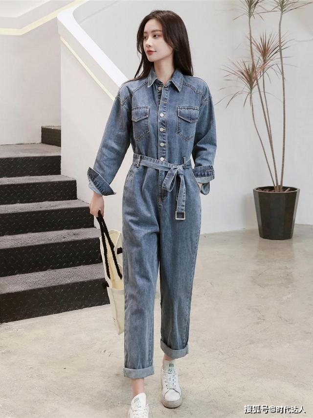 身材 王子文是有多瘦?连靴子也“塞不满”,还好穿搭够抢眼