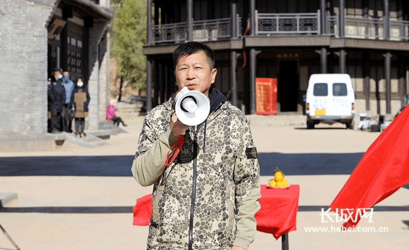 电影《青年邓颖超》在张家口清河影视基地开机