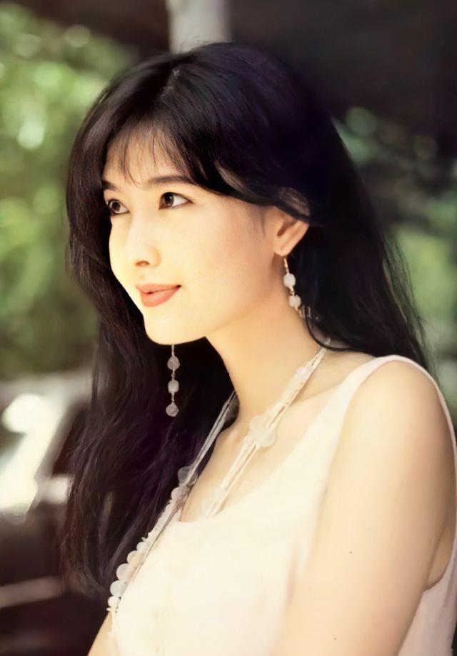 周正为什么她打扮这么土，人还这么美？