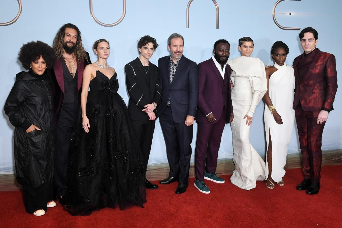 42岁海王胖了,光着膀子肚子好圆,网友:看来dc要求比漫威低_杰森·莫玛