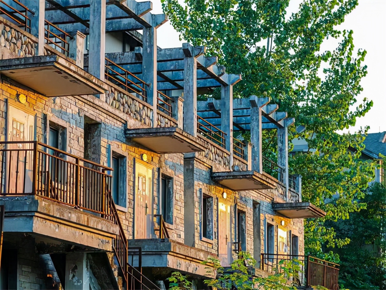 陕西西安秦岭海文隐居终南精品客栈占地3000平,秦岭深处吸氧撒欢