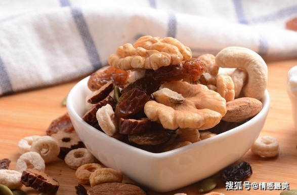 人体|有些“健康零食”要舍得买给孩子吃,能帮助大脑发育,对肠胃也好