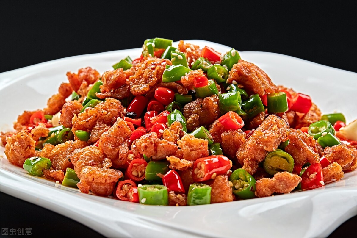 炒个香辣入味的辣椒炒鸡丁,简单家常快手菜_美食