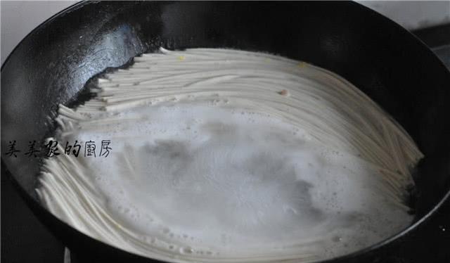 做法|此早餐一份不过5块钱，却是绝佳的“补脑餐”，我家孩子天天吃！