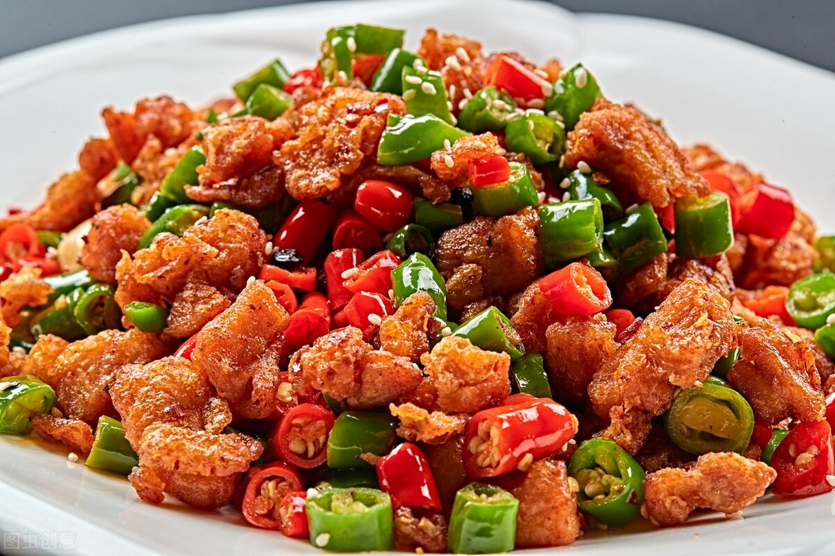 炒个香辣入味的辣椒炒鸡丁,简单家常快手菜_美食