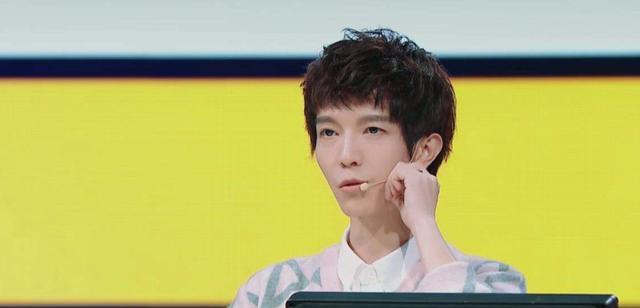 节目组|郭敬明给何昶希S卡遭网友炮轰：烂片的标杆，建议节目组换个导演