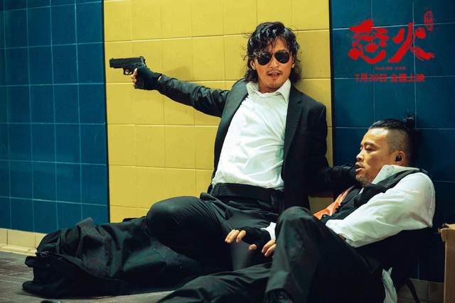 广告|今年票房最高的10部电影，谁“德不配位”，谁“实至名归”？