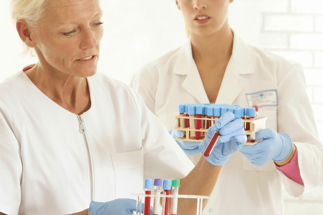 并发症|为什么越来越多的年轻人得糖尿病？提醒：3种习惯或是关键原因