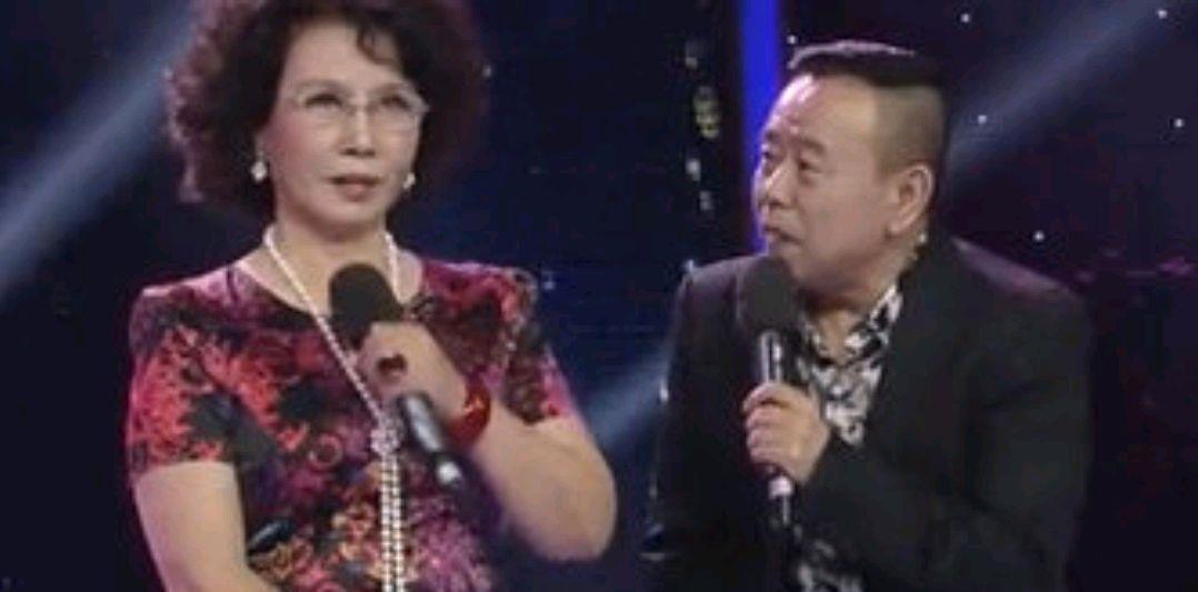 几位|戏曲节目《梨园春》身陷争议的几位评委：潘长江、周炜、小香玉等