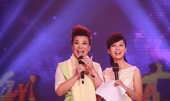 几位|戏曲节目《梨园春》身陷争议的几位评委：潘长江、周炜、小香玉等