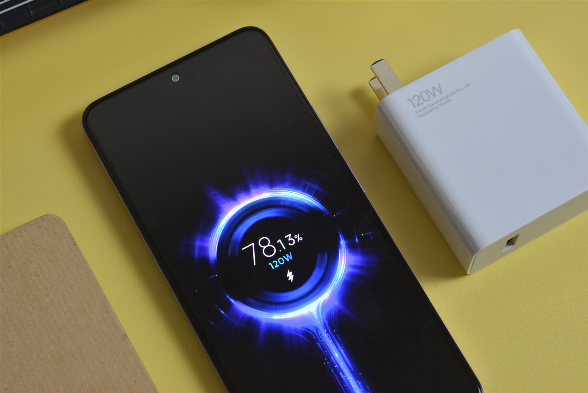 两千档唯一采用120w快充的手机到底有多能打