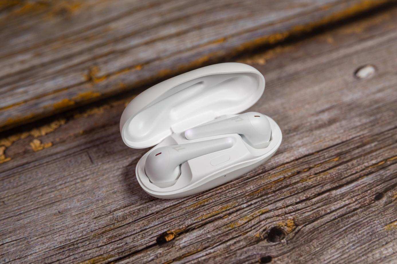 小巧精致，日夜随行，1MORE舒适豆升级版 ComfoBuds 2耳机评测