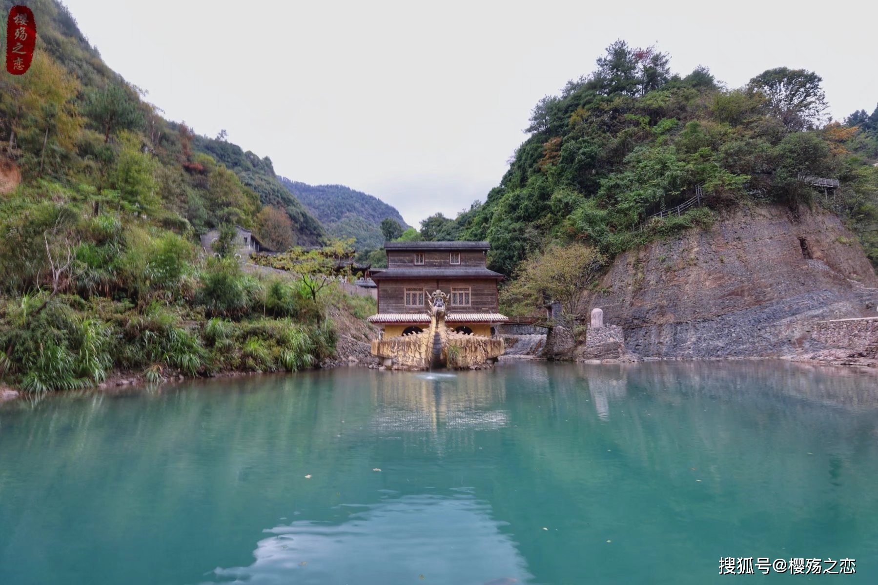 飞瀑|以“龙”为名的景区，因瀑布而闻名遐迩，被誉为江南最美瀑布之一