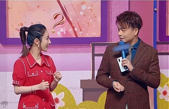 富二代有种“整容”叫薇娅卸妆，摘掉假睫毛后，网友：是同一个人吗