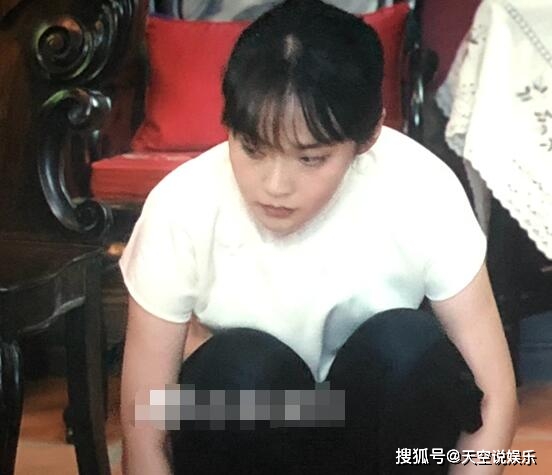 原创《第一炉香》睇睇为什么吃花生米？是为了突出睇睇当时的心情和处境吗？