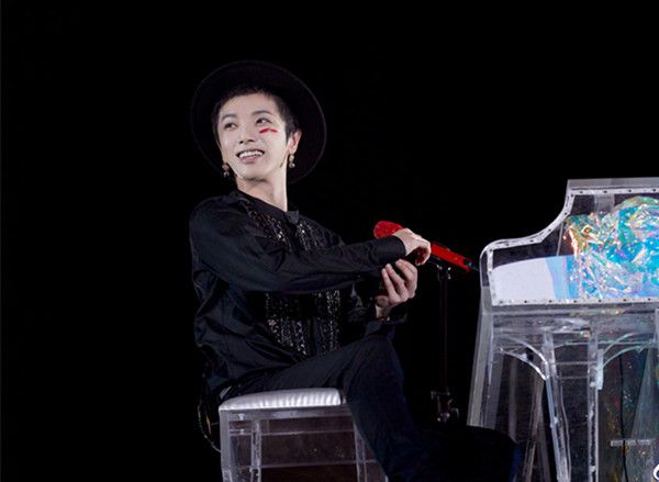 门票|华晨宇《神树》live版上线,空中云梯配神树灯,歌声超治愈