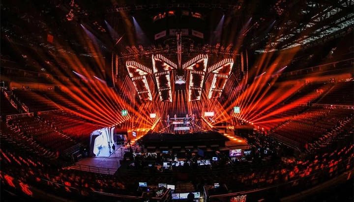 李幼斌|时隔16年，《亮剑》一众“老戏骨”再重聚，唯独李幼斌却缺席了