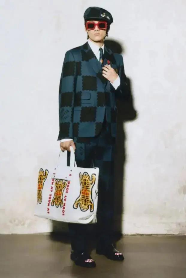 白女士 时尚圈都要被它“格式化”？女明星大型撞衫现场！