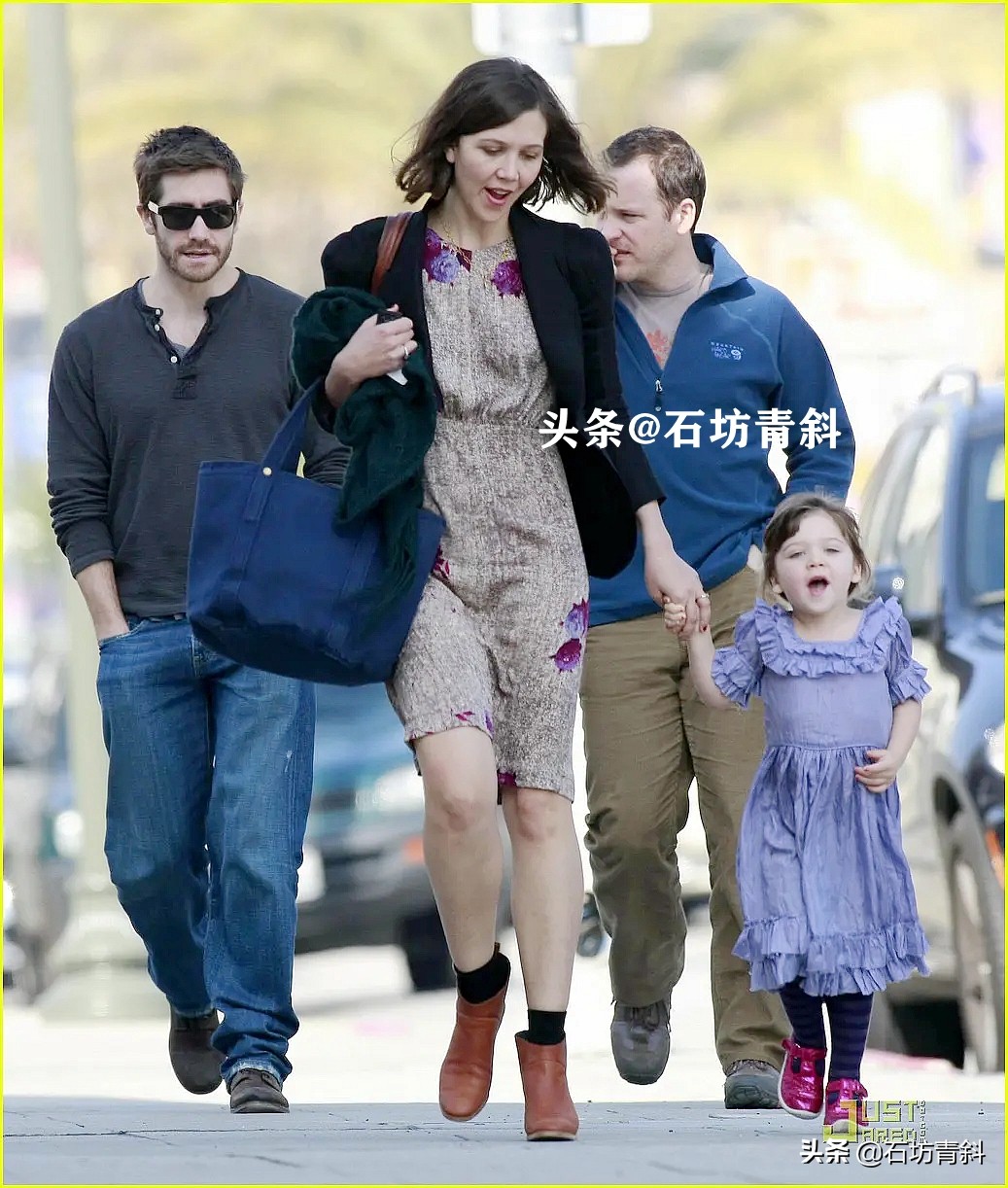 The|即演又编还导的“好莱坞新才女”，拍戏带娃两不误