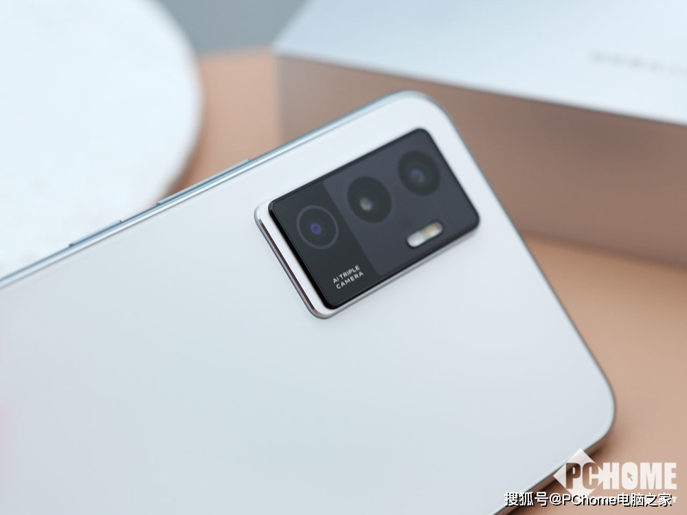 vivo S10e图赏 极致纤薄设计水彩国风富有诗意