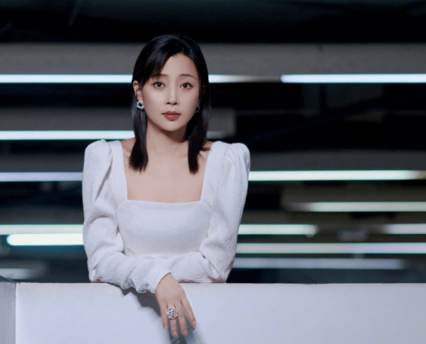 殷桃 实力派女演员殷桃,40岁后,少女感更加明显了