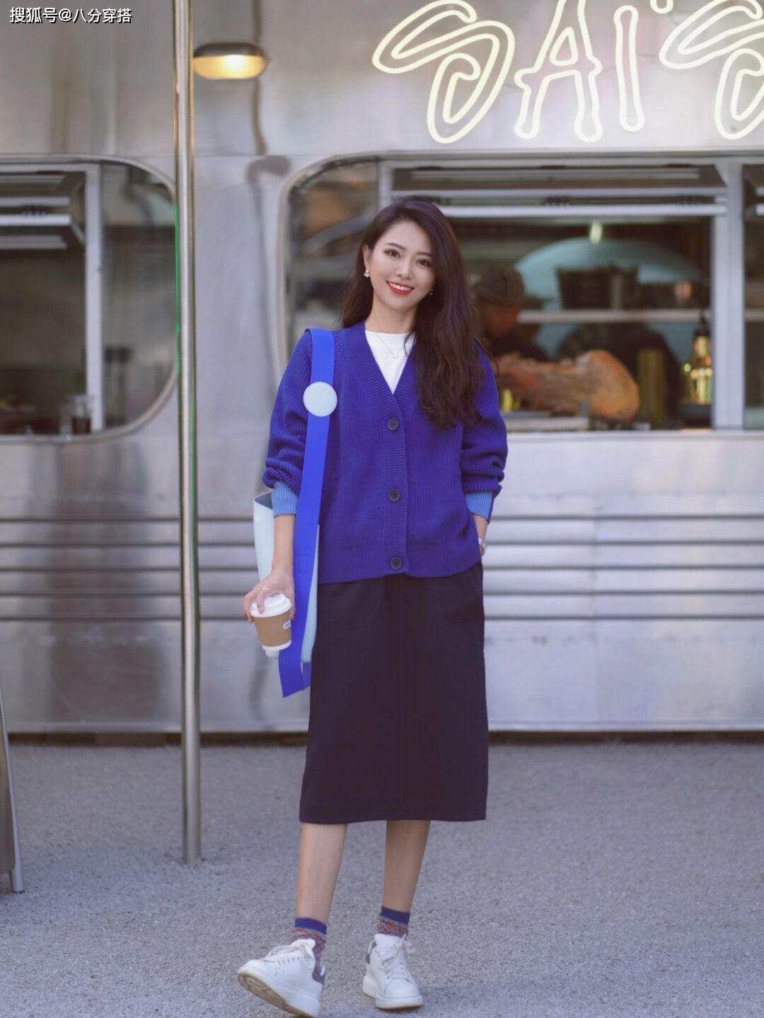 颜色 这些才是真正洋气的针织衫穿搭,保暖舒适又显气质,显白又有活力