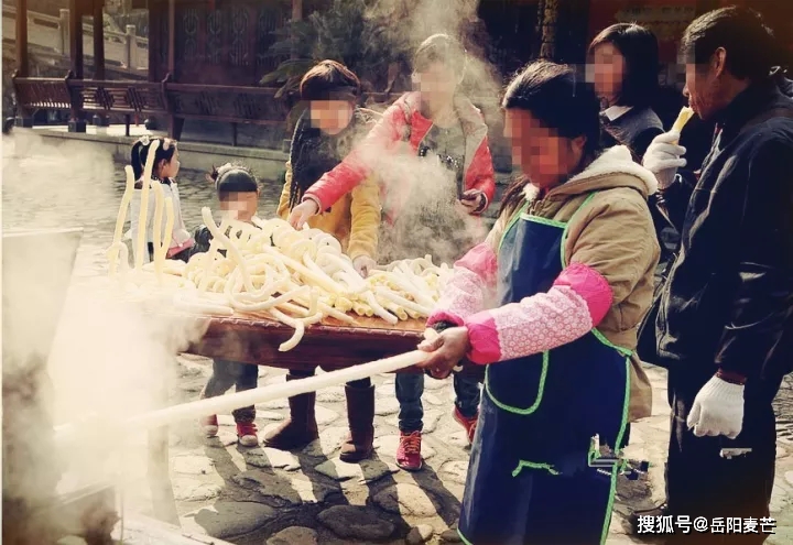 唐僧素|@岳阳人！童年零食回忆杀！吃过20样你就真的老了！