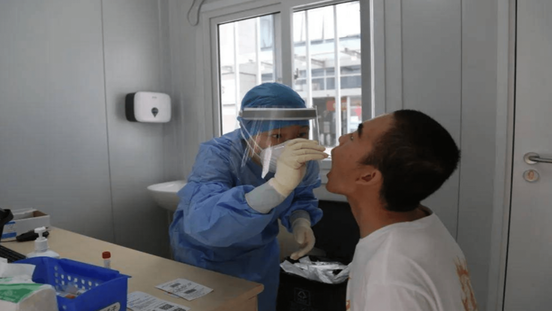 疑问|口鼻咽拭子哪个更准？一般情况下，鼻咽拭子检出率更高