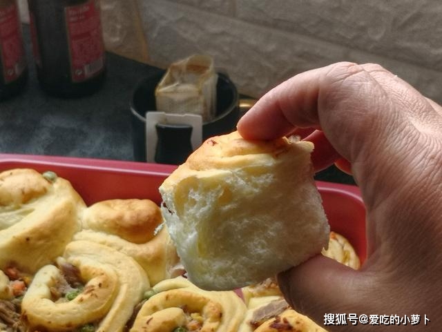 温度|这面包柔软味美，荤素搭配，营养全面，早餐吃它精神饱满，够能量