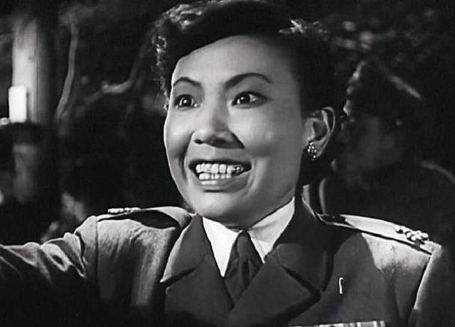 军衔|胡敏英:《英雄虎胆》里狡诈的女匪,少校军衔,晚年为何喝农药?